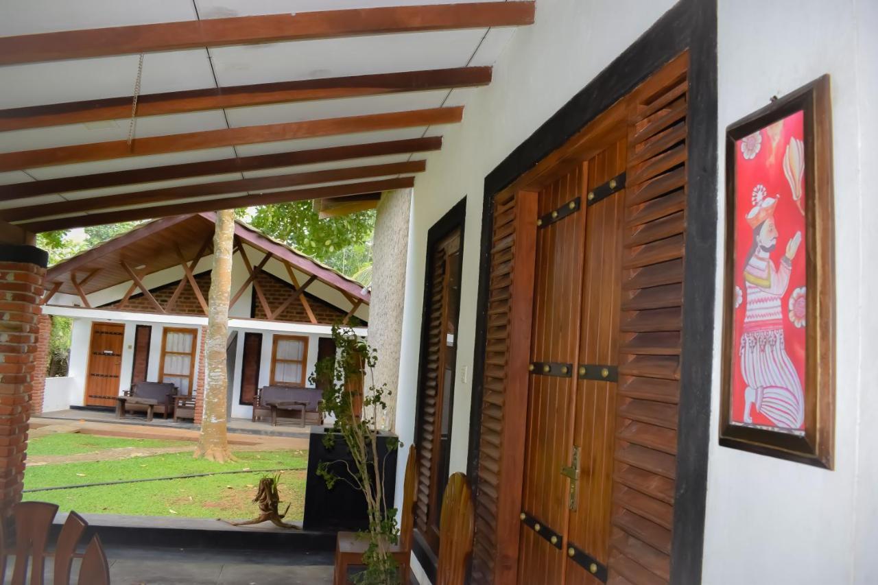 Green Cottage Anuradhapura Exterior photo