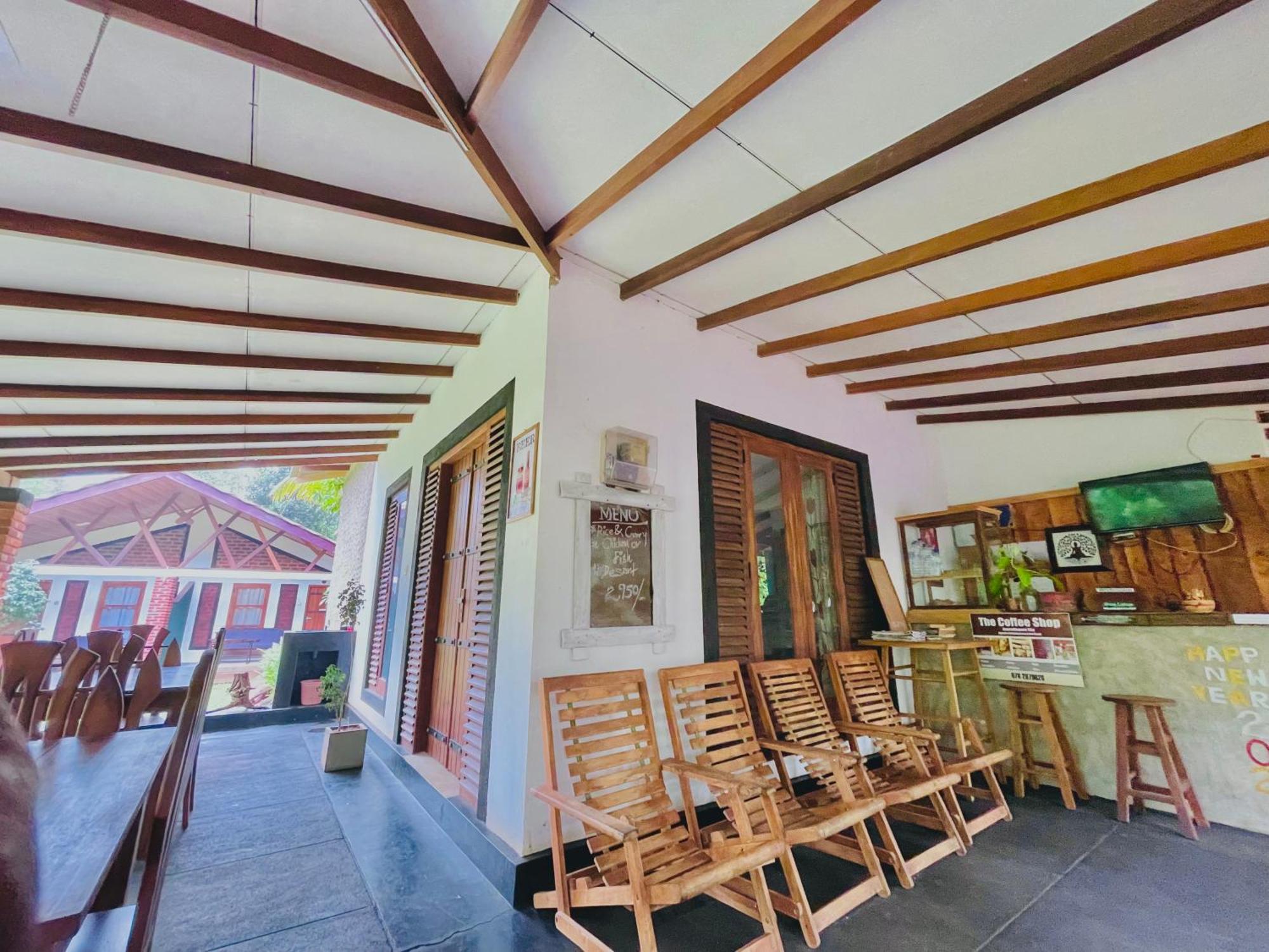 Green Cottage Anuradhapura Exterior photo